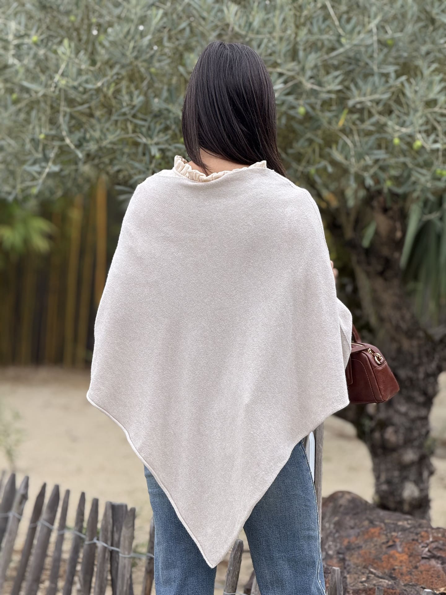 Poncho Lisette - Image 2