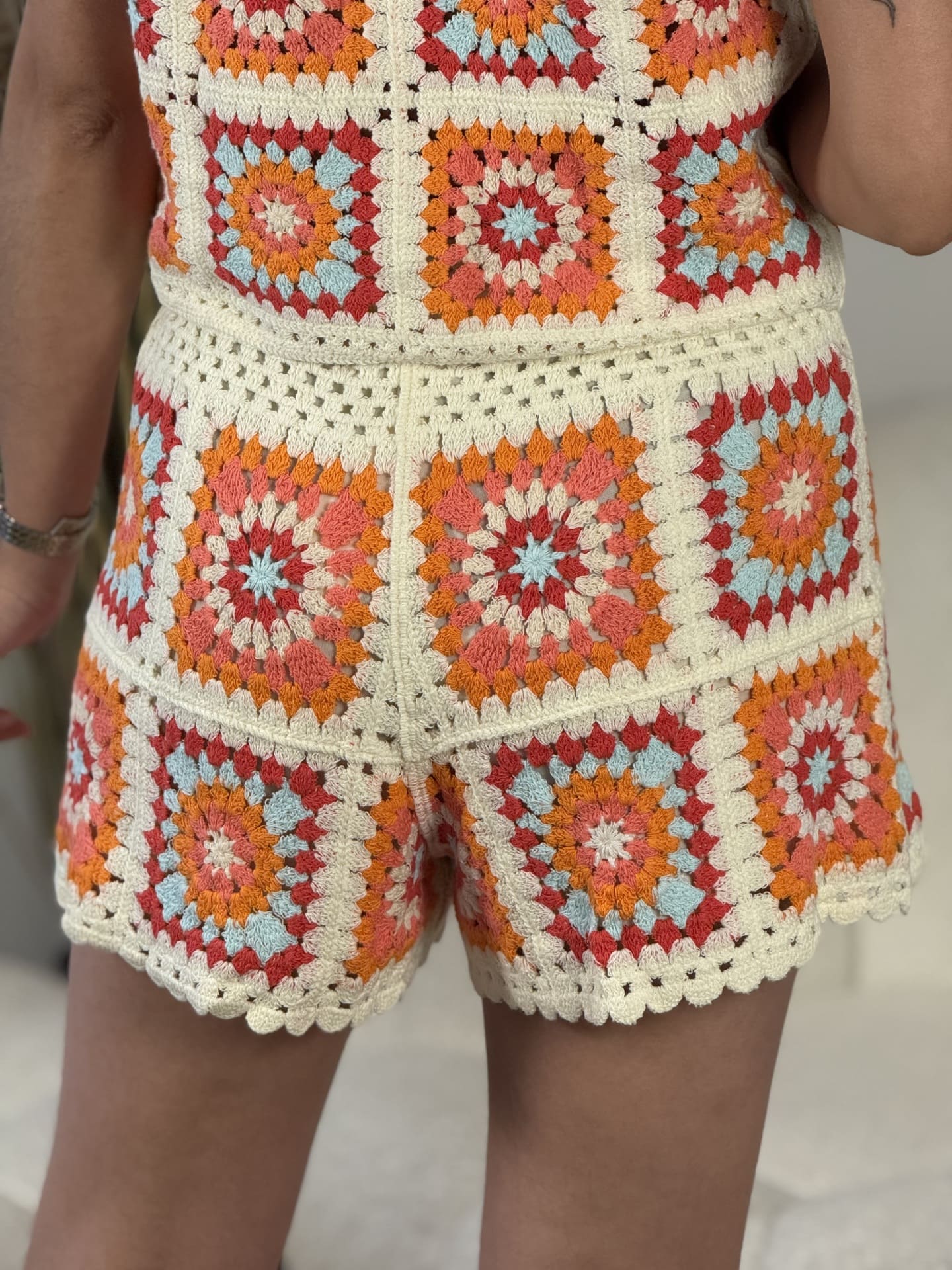 Short Celicia - Image 2