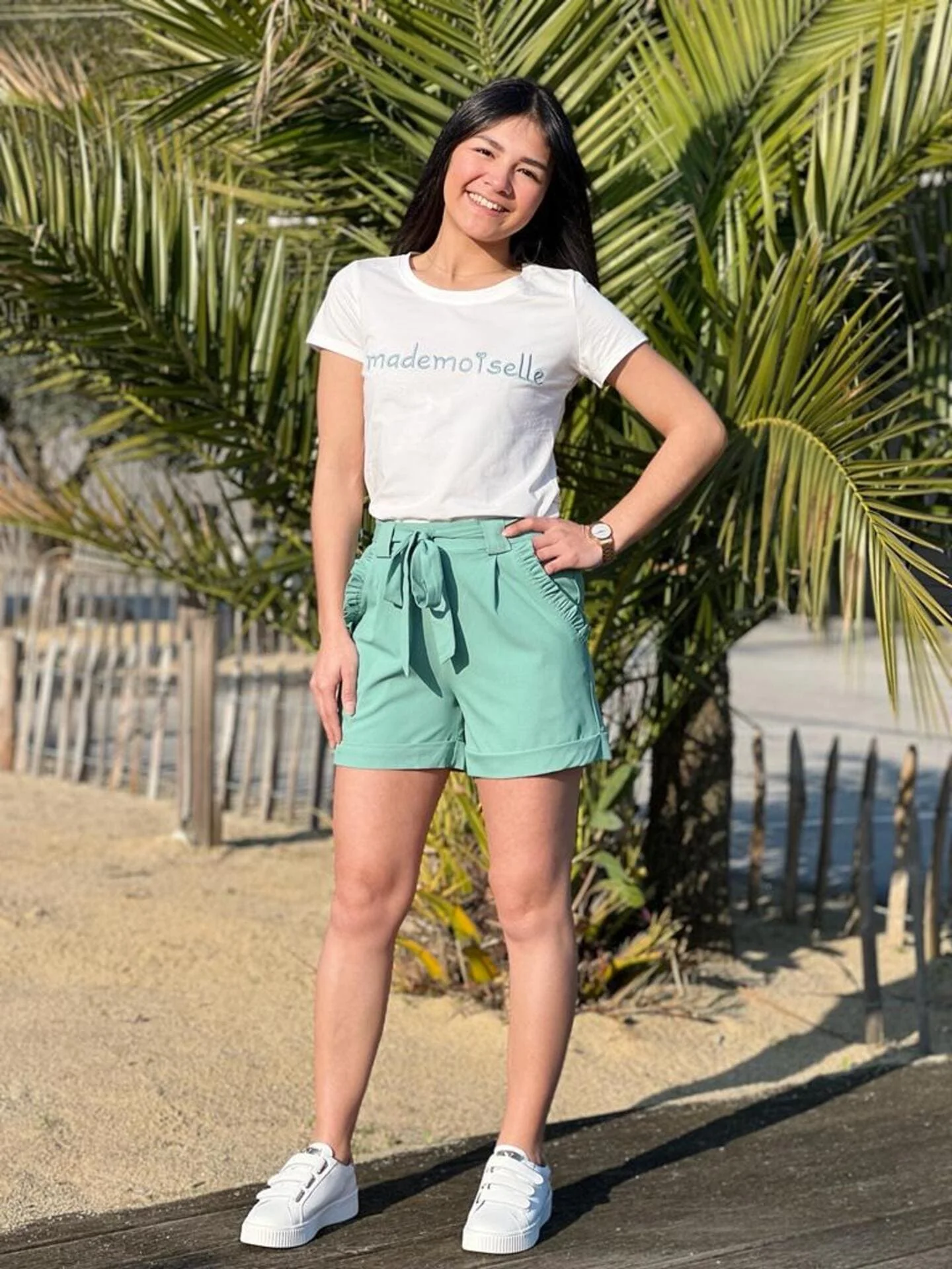 Short Louise - Image 11